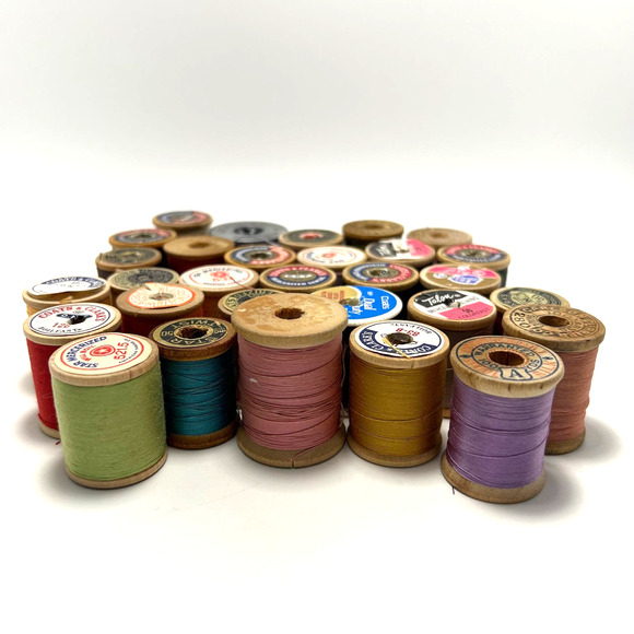 Vintage Thread On Wooden Spools Lot Of 30 - Picture 2 of 9